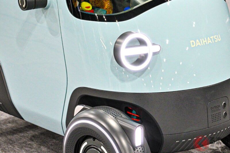 時隔28年重生！大發全新「Midget X」世界首次亮相！ 全長僅2.2公尺，可乘坐三人！ 比輕型車還小的「迷你輕自動車」概念登場