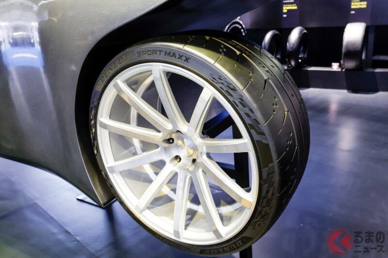 355幅22吋的次世代運動胎也登場！從歷史到未來都能看見的鄧祿普 JMS 展區