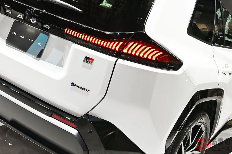 豐田新款「RAV4」在日本首次公開！ 全長4.6米的「剛剛好尺寸」即將上市！ 在JMS2025先行亮相的這款新SUV，最受歡迎的車型是？