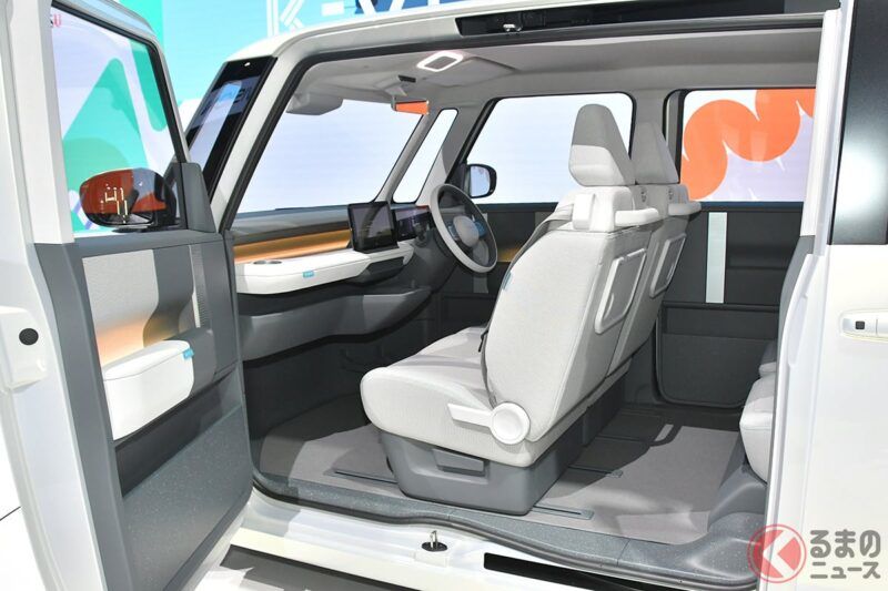 大發全新「輕型旅行車」全球首發！它採用方正的設計，讓人聯想到經典的“Move Conte”，兩側均配備滑動門！此外，它還配備了革命性的車載睡眠系統！這款名為「K-VISION」的系統究竟是什麼？據說可以將燃油效率提升「20%以上」！