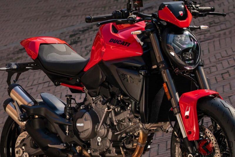 真的算大型重機嗎？義大利品牌「Ducati」推出全新「Monster」！透過各部位輕量化，車重僅 175 公斤
