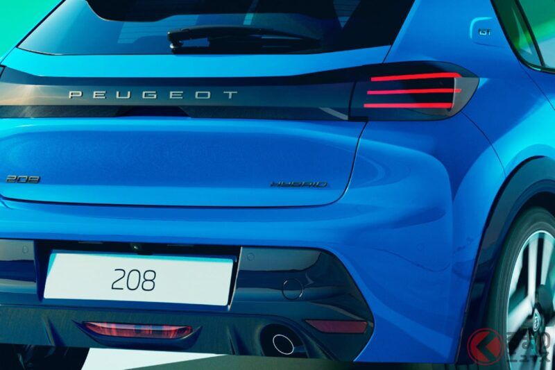 「超過每公升22公里」的全新小型掀背車發表了！ 在 4.1 公尺車身中搭載 1.2 升的省油動力系統！ 帥氣又帶點凌厲氣息的「獅子」車標超有存在感，新增的 Peugeot 208 GT Hybrid 超級有型