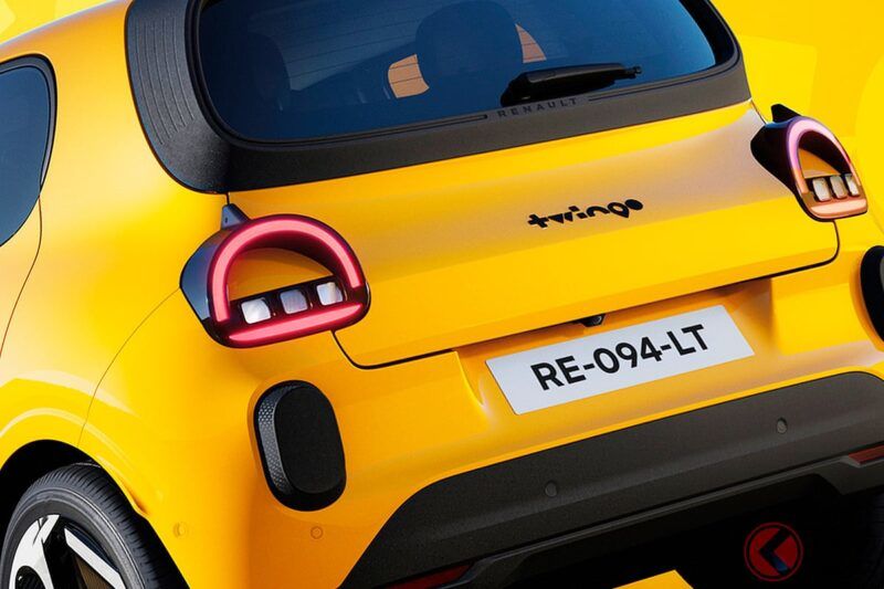 約353萬日圓！全新「小型車」發表！ 全長約3.8公尺、搭配嶄新的「半圓大燈設計」超帥氣！ 「剛剛好的最佳尺寸」五門掀背，全新歐洲上市的雷諾「Twingo」引起關注