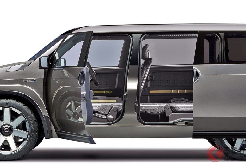 全長 4.3 公尺！豐田「創新滑門 SUV」超有魅力！ 採用「Sienta」車型大小的方正車身，搭載 2 公升混合動力！ 這款 2017 年亮相的「4WD 迷你休旅車」Tj Cruiser，現在就是想入手的一台