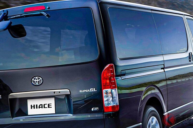 豐田「最新款 HiAce」因為暫停接單，現在「一段時間內都買不到！」 甚至連報價都無法開出的這台「商用廂型車之王」，但也有人說「運氣好或許有機會當天就簽約？」 究竟最新的情況如何呢？