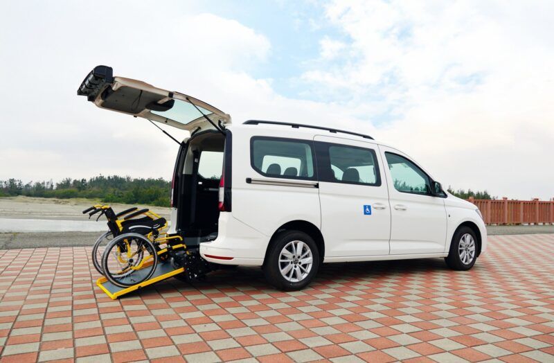 持續推動無障礙移動願景 福斯商旅Caddy Maxi EasyLife福祉車國際身心障礙者日正式亮相