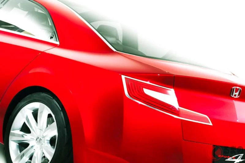 全長4.5米！本田高性能「四輪驅動運動型房車」登場！ 全車四座都採用「桶型座椅」的創新布局！ 讓四位乘客都能享受「運動駕駛」的同時，還配備了「天窗」的「Sports 4」究竟是什麼樣的車呢！￼￼￼