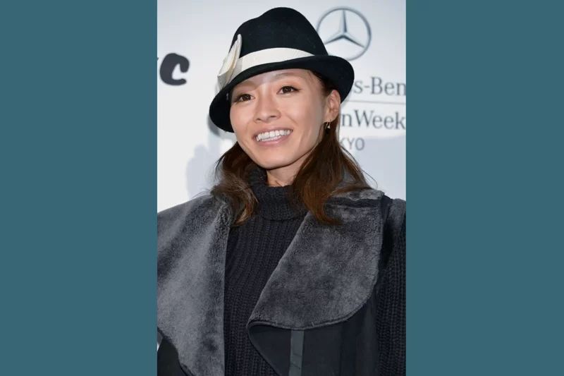 模特兒小森純公開了她的豪華MPV！告別賓士G級之後，她入手了哪一款豐田車呢？