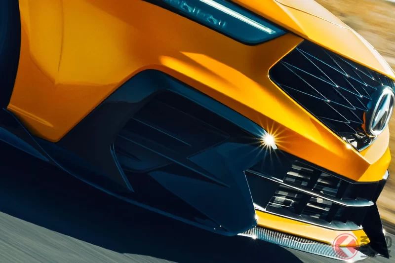 只有6速手排變速箱！本田全新「雙座跑車」一亮相便引發熱議！有人說：「這車和思域R真難選…」還有人說：「好久沒感受到本田的DNA了！」那麼，美國謳歌版的「Integra Type S HRC」究竟是什麼呢？這款「高性能車型」搭載了動力強勁的「Turbo VTEC」發動機，最大功率可達320馬力。