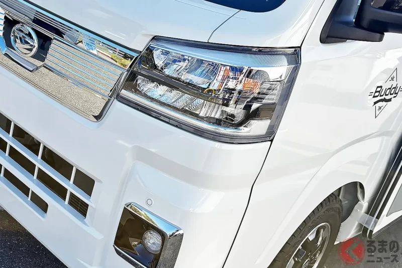 Daihatsu的「4人座輕型小貨車」超厲害！ 全長僅3.4米的「極小尺寸」，竟然可以讓「4個大人」一起睡！？ 搭載嶄新的「雙層結構」，超便利的TOWA輕型露營車「Buddy 108」值得關注！