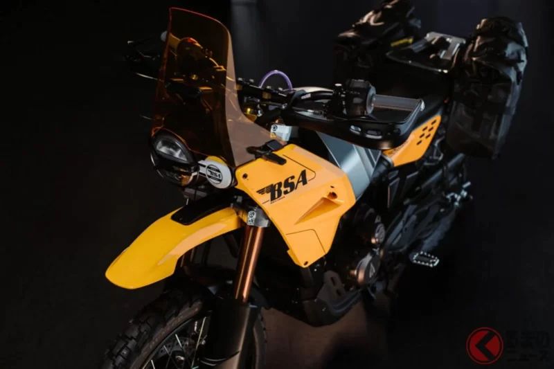 英國老牌品牌在義大利全球首次公開「全新冒險車型」！ 在 BSA 復活後，第 4 款作品「Thunderbolt」登場，其特色究竟是什麼？