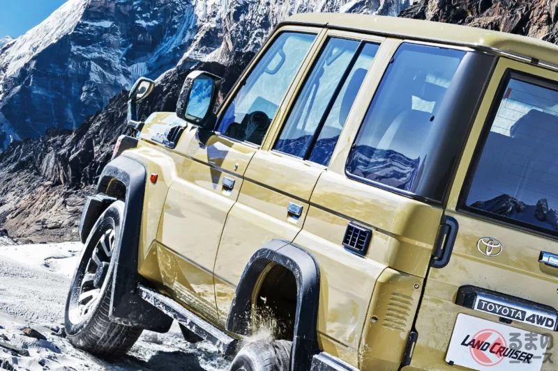 便宜多達333萬日圓！ Toyota「最便宜」Land Cruiser 超有吸引力！ 相隔9年回歸的「實用取向車型」主打極簡設定正對味！  充滿昭和復古風的親民款「70 AX」究竟是什麼樣的車？