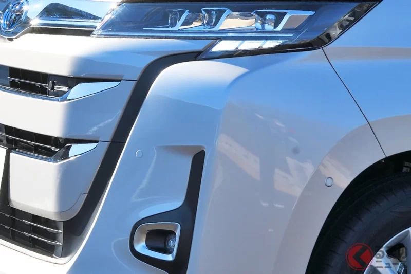 豐田最新「3排7人／8人座」迷你廂型車超厲害！ 搭載全球首創的「劃時代車門」，以及原廠首度導入的安全功能與滿滿的駕駛輔助科技！ 還擠進人氣排行榜前10名的人氣王「Noah」，究竟有哪些創新技術？