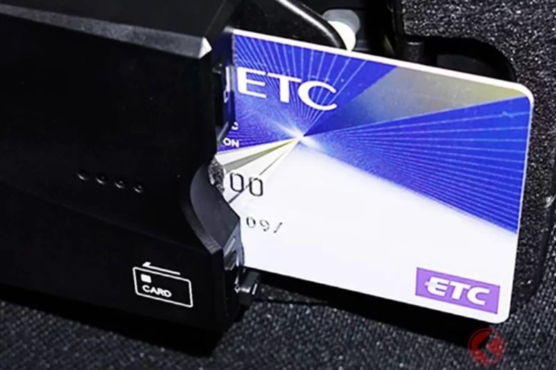 為什麼會這樣？「ETC 突然不能用！」首都高也發出警告的「2030 問題」是什麼？ 你的愛車沒事嗎？此外，「長期插著不拔」會招來的最壞後果又是什麼？￼￼￼