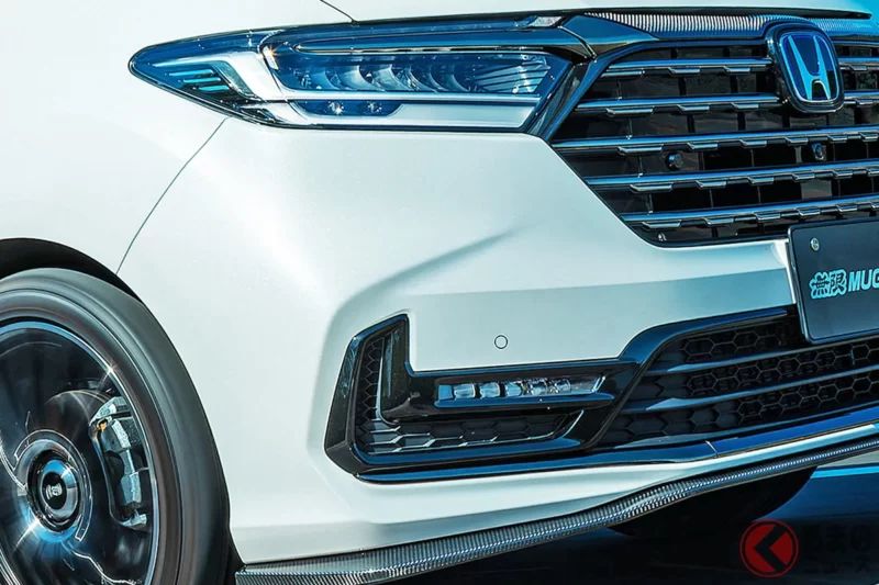 本田全新「最高級小型廂型車」的「超運動化版本」太厲害了！ 真正的「碳纖維」空力套件 ×「獨創造型遮陽板」，帥度爆表！ 針對小改款「新 Odyssey」推出的「無限（MUGEN）」客製化改裝套件值得關注