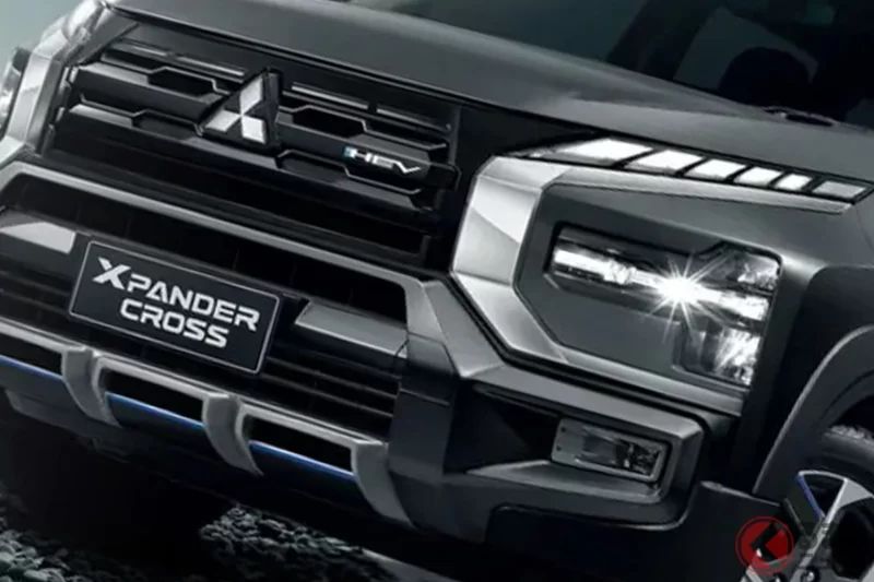 全長4.6米！三菱「最新七人座 SUV 休旅車」實車公開！ 比「Jimny」還高的離地高度×採用創新的 MIVEC HEV 系統！ 全新「Expander Cross HEV」亮相泰國車展￼￼￼