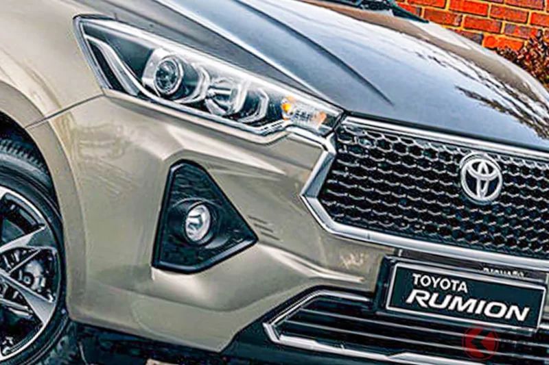睽違 6 年回歸的 Toyota「Rumion」迎來「全新車型」登場！ 比「Sienta」還要大的「車長 4.4 公尺級 MPV」，網友直呼「進步很多」「很有存在感」！ 全新南非「三排七人座」車款成為話題焦點￼￼￼
