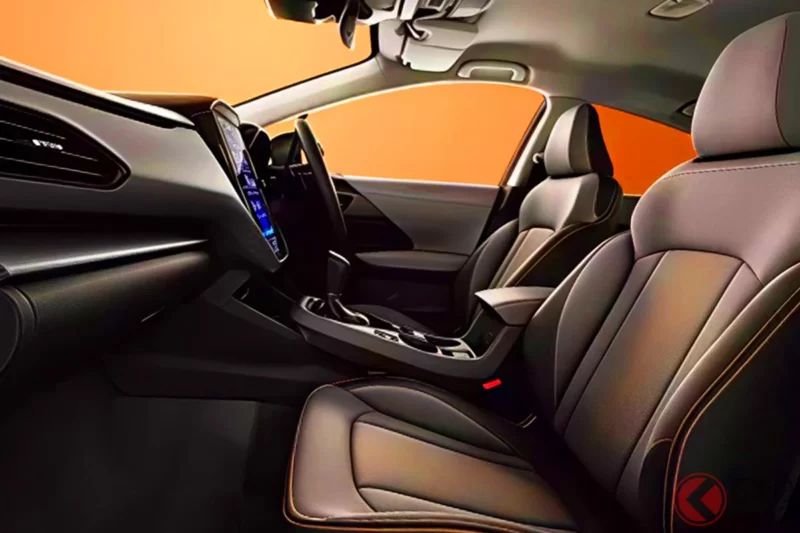 Subaru前衛又新穎的「小型SUV」引發熱烈討論！  不少人直呼「在市區超吸睛」「內裝質感比想像中好」！  全長4.4公尺的「剛剛好」車身尺寸，並採用「專屬內外觀設計」的「Crosstrek」備受矚目！￼￼￼