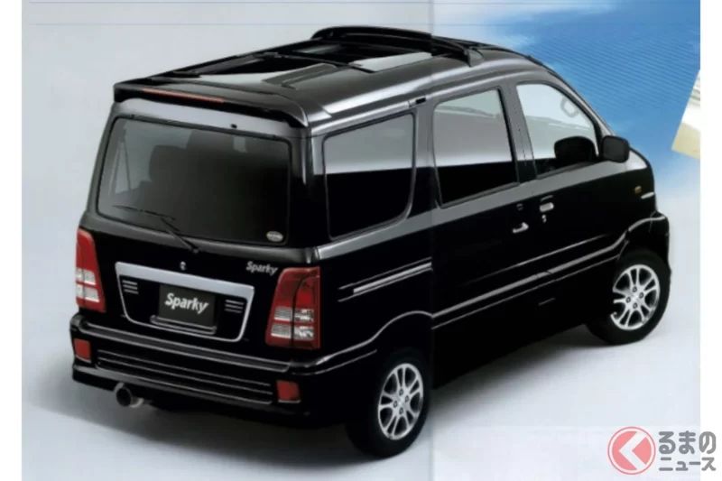 全長3.8公尺卻是「7人座」！ 豐田「超迷你」廂型車引發熱烈討論！ 「現在正好賣！」、「小而剛好就好」體型不大卻配備「雙側滑門」×三排座椅的「SPARKY」成為話題焦點￼￼￼