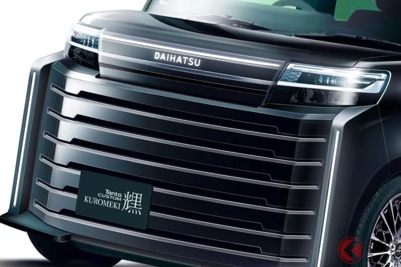 大發全新「大人系 TANTO」首度公開！  採用質感爆棚的「超有氣勢保桿＋會發光的大型水箱護罩」黑鍍鉻風格版本登場！  超帥又大膽的「Tanto Custom 黑鍍鉻版」將於東京改裝車展展出！