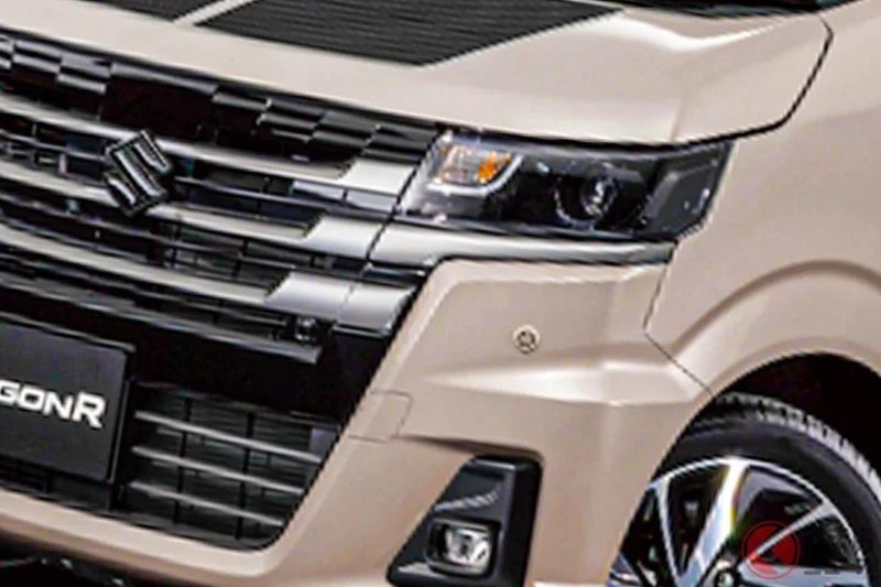 睽違8年大改款臉孔！ 鈴木全新「Wagon R」發表！  新車143萬日圓起、還有5速手排可選！  為「輕型旅行車經典款」追加設定的運動風「全新黑色點綴」究竟是什麼？￼￼￼