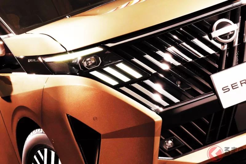 新車278萬元！ 日產全新「Serena」發表引發熱烈迴響！ 「袴式水箱護罩很讚！」「只能買了！」 採用前所未見的「左右非對稱水箱護罩」大幅進化，並追加高性能「強悍4WD」設定，作為「日產主力車款」預計2月上市