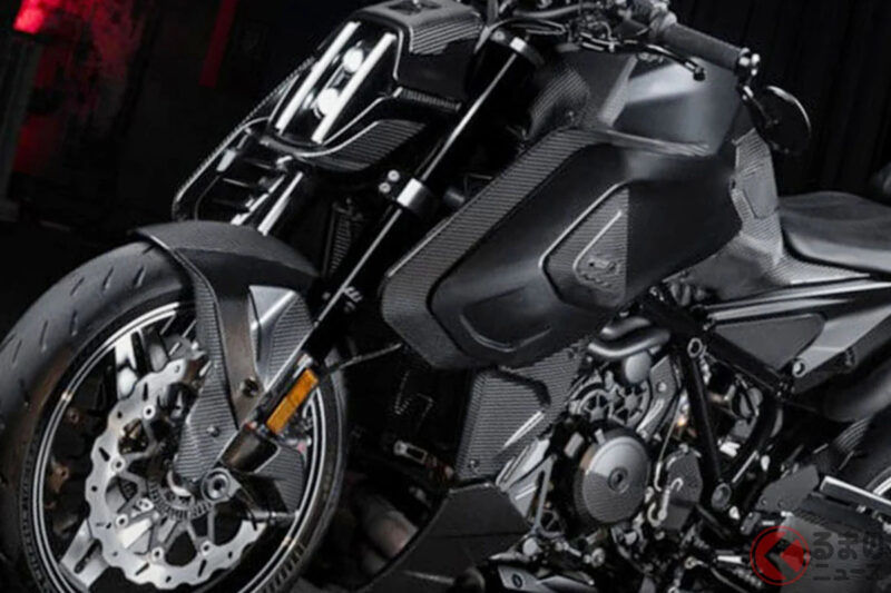 價格908萬日圓！BRABUS＆KTM「全新裸把車」太驚人！ 採用“Midnight Veil”車色與大膽設計鍛造輪圈，奢華感爆棚！德國發表的「BRABUS 1400 R Signature Edition」是什麼？