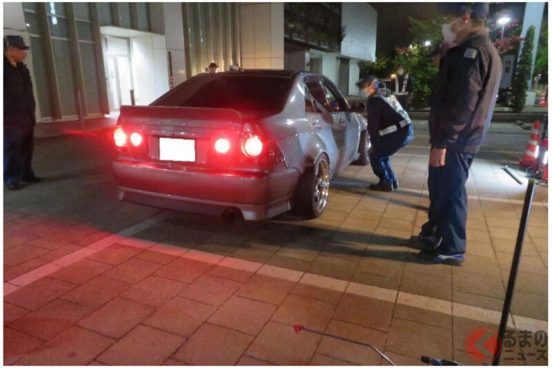 運輸局「震怒下令」引發大量迴響！「自作自受」「立刻報廢！」針對不正改裝車「24輛」怒斥「馬上把車修好再來驗！」 東京、埼玉集結的「超級擾民車」遭到同步取締！兩都縣聯合執法