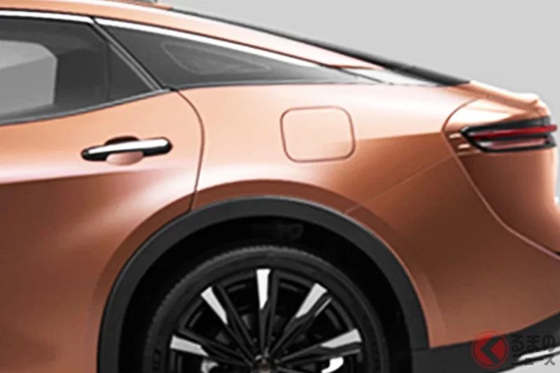 約830萬日圓！豐田最新「Crown Majesta」超厲害！竟然不是「房車」而是硬派「強悍車身」，還搭載「超過340匹馬力」的動力系統！復活的「頂級旗艦款」沙烏地阿拉伯規格到底是什麼來頭？