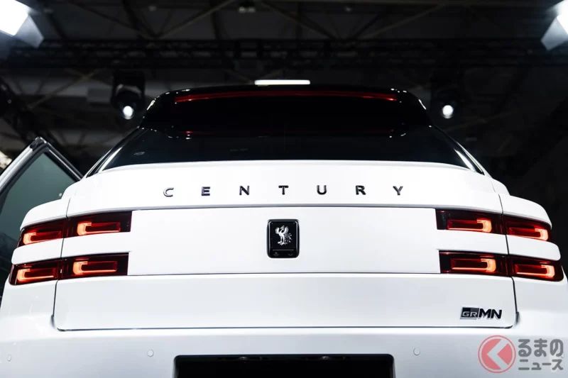 光選配就超過 1000 萬日圓!?豐田「Century 世紀」嶄新「電動滑門」超厲害！碳纖維套件 × 底盤調校，超級運動化的「GRMN」實車公開！