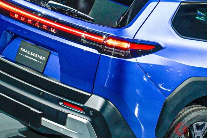 Subaru 全新「旅行車×SUV」真的很厲害！具備媲美 Jimny 等級的「離地高度」，再加上宛如跑車般的「性能表現」，這款新車讓人直呼「太驚人了」「好新鮮」！全長約 4.8 公尺的「Trailseeker」成為話題焦點
