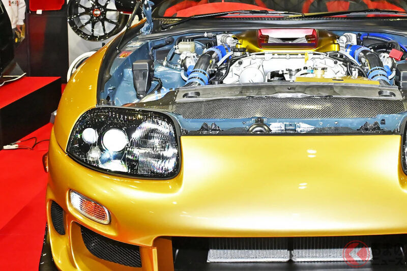 Toyota「GT-R 引擎搭載“Supra”」全球首度公開！6速 MT ×「700 匹馬力 V6 雙渦輪」挑戰「極速」！傳說級「金色車身」閃耀的 TOP SECRET 旗艦機器「VR-Supra」於 TAS 亮相