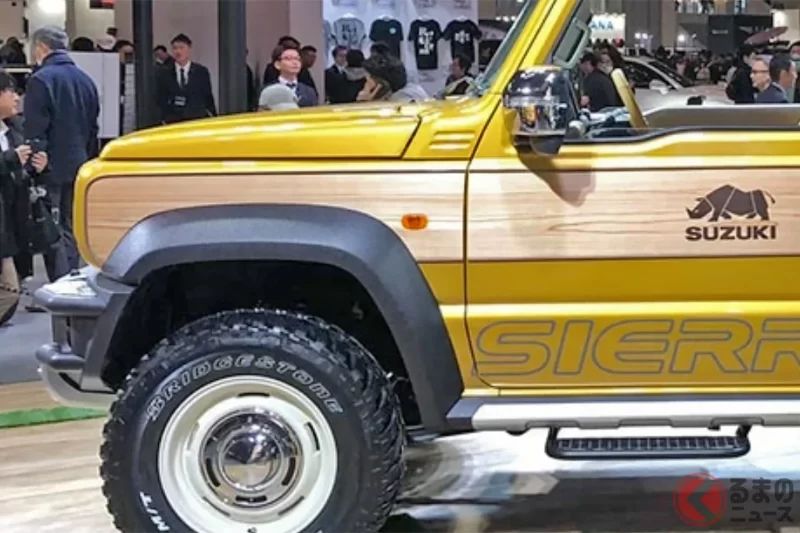 Suzuki 的「雙人座 ‘Jimny’ 卡車」太厲害了！圓形大燈的「復古外觀」×真正四輪驅動的「強悍規格」，超帥又超能「載」！搭配寬敞貨斗的創新「實用」新車型——「Sierra Pickup」是什麼車呢？