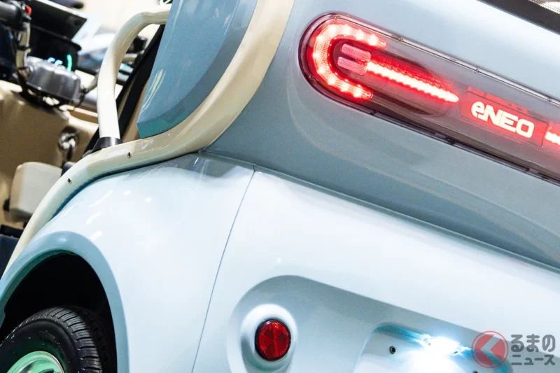 「新車88萬日圓」就能坐3人！比輕型車還小的超「便利車款」亮相！不需要驗車、持 AT 限定駕照也能開！作為「日常代步工具」剛剛好的大藏「NEO-Light」是什麼車？