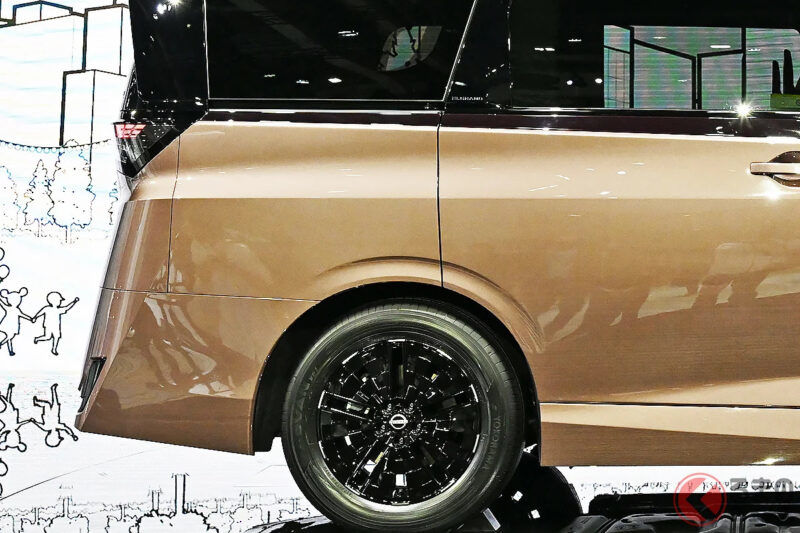 日產新型「最上級迷你房車」超吸睛！比Alphard「便宜30％」!? 威風車頭設計＋豪華內裝同樣帥氣！約15年來全面刷新，第4代「Elgrand」優勢還在「稅金」上