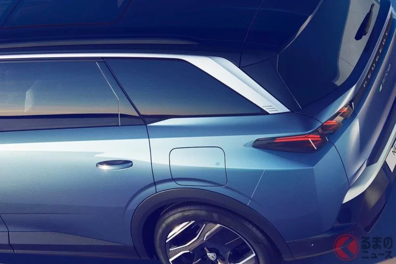 時隔 9 年全面改款！新型「三排七人座 SUV」首次亮相！全長約 4.7 公尺級車身，搭載強勁 1.2 升「渦輪增壓引擎」！預計於「2026 年春季」上市的 Peugeot「5008」在東京改裝車展登場