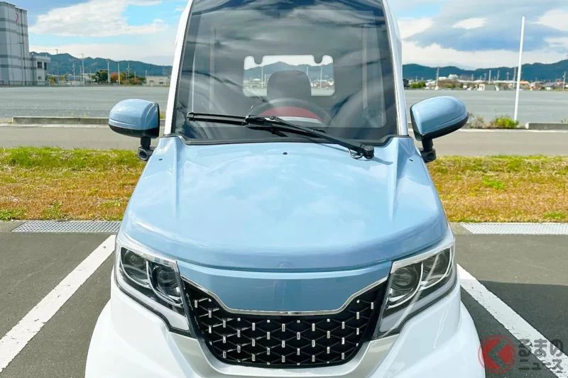 只要45萬日圓就能入手！比輕型車還小的「超細長車」引發熱烈回響！「這也太便宜了！」「對都市單身族來說太棒了」「對地方的高齡族也很適合」……全長僅2.4米的創新小型電動車「Antrex EV Eco」超厲害！