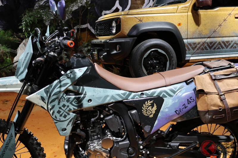 「Suzuki×Monster Hunter」聯名車款帥翻了！最適合「冒險者坐騎」的DR-Z4S化身魔物獵人仕様!? SNS上也出現「拜託量產」「側面線條美到不行」的聲音