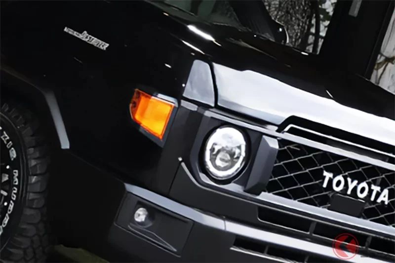 391萬日圓！豐田「小巧版」Land Cruiser!? 以「Probox 破壞者」之姿引發熱烈討論！圓形頭燈＋硬派風格讓人直呼「有趣」「好想要」！話題滿滿的「完成車」〈70YO.70〉規格登場