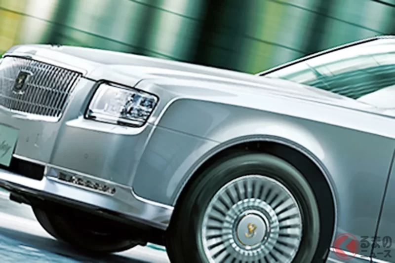 豐田全新「5人座FR房車」超厲害！ 俐落又高級的「方正設計」× 搭載超過400匹馬力的強勁「V8引擎」！ 車長達5.3公尺級的「寬敞車室」同樣吸睛，「新款Century」改良車型到底有哪些變化？