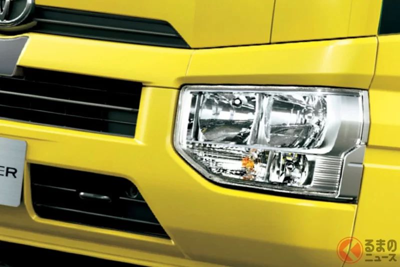 全長7.7公尺！豐田發表「全新29人座車型」！搭載超強勁「3.0升渦輪引擎」×「強化煞車系統」全面進化！微型巴士之王「Coaster」實施小改款