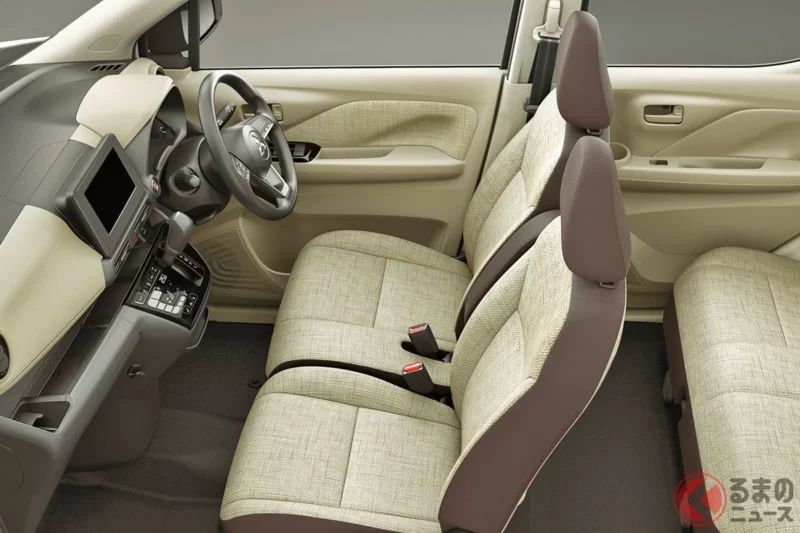 新車只要 147 萬日圓就能「坐四人」！三菱「全新輕型 Wagon」超厲害！「每公升 23 公里超省油」＋簡約設計就很夠用！最適合日常代步的「eK Wagon」改良版最平價車型登場