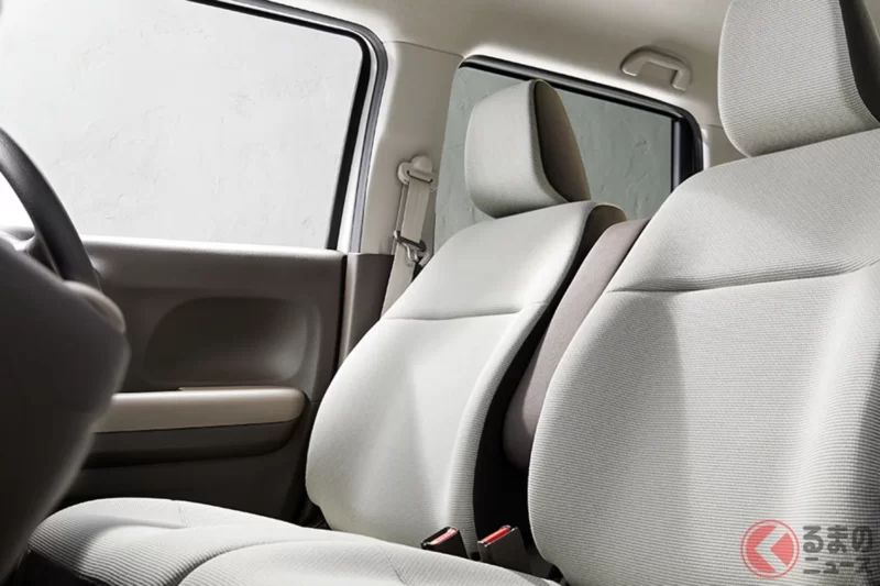 新車只要150萬日圓等級！ 本田的全新「4人座」輕型廂型車超厲害！ 圓形頭燈的「復古車」風格外型 × 車高約1.6公尺，尺寸「剛剛好超順手」！ 冬天超實用的「暖呼呼」加熱座椅配備也很加分，這款最新型N-WGN最入門車型「L」到底有什麼魅力？