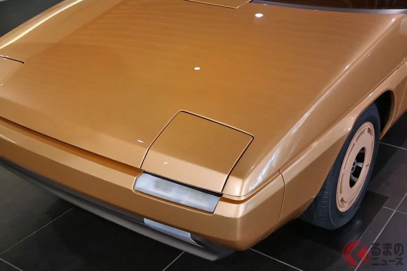 馬自達「超前衛」小型車太厲害！ 前所未見的「革命性方向盤」＋一掀就開的「隱藏式頭燈」上身！ 1981 年就預想「90 年代汽車樣貌」的「MX-81」概念車到底是什麼來頭