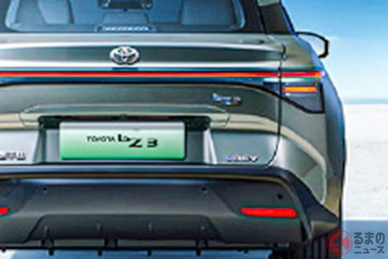 豐田「全新轎車」發表引爆熱議！「這配備才200萬日圓級距!?」「根本超值豪華！」讓人驚呼連連！ 擁有「媲美Mark II車格」車身＋最新鯊魚臉設計超吸睛的「bZ3」中國版到底是什麼來頭？