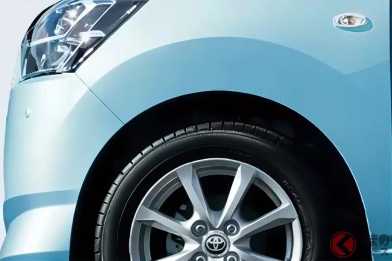 「欸？Toyota新車只要99萬日圓!?」全場震驚！「最便宜Toyota車款」引爆熱議！「這樣就夠用了」「省油又超高CP值」「比大車還實用」…甚至還有4WD版本可選的「平民好夥伴」Pixis Epoch成為焦點！