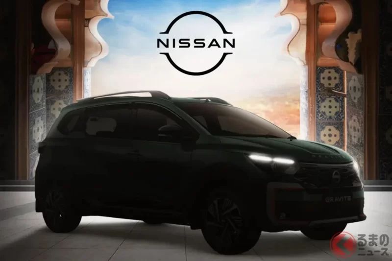 日産自動車全新「7人座」小型廂型車即將全球首度亮相！全長約4公尺級距的小巧車身，搭配「ㄇ字型」硬派風格設計超吸睛！採用「非雙側滑門」的傳統鉸鏈式車門設計，「Grand i10」印度規格車型即將發表！