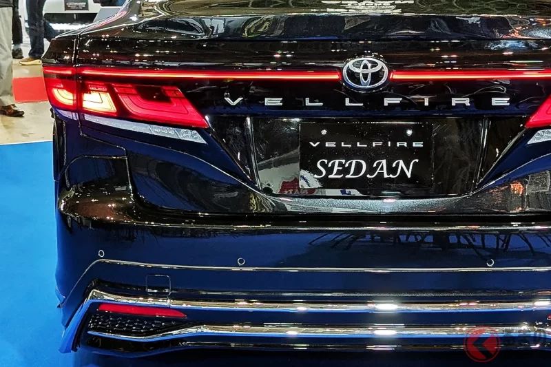 豐田的「Vellfire『房車版』」！？這台被稱為小型廂型車「帝王」的車款，竟然變身成超高級「超～～長VIP房車」？全長超過5公尺的NATS「LS Custom」究竟是什麼來頭？