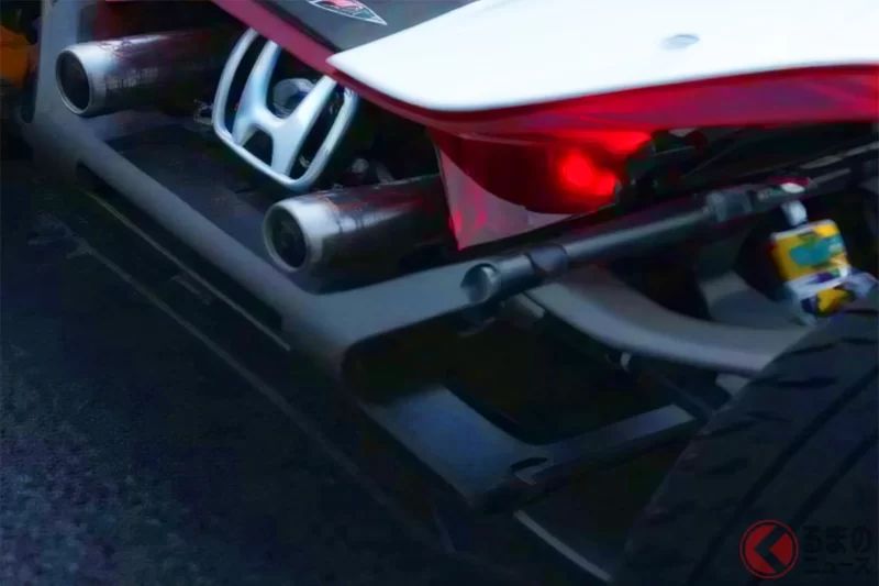 本田前衛「MR」跑車引爆熱烈討論！「不愧是本田」「實用性幾乎零但一定超好玩」「真的超想要」等聲音不斷！全長僅3公尺的小巧車身，卻搭載「可飆破10000rpm」高轉速引擎的「Project 2＆4」再度成為焦點！