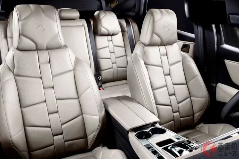 搭載1.6公升引擎，輸出「300匹馬力」！配備「革命性4WD」、全長4.6米的「剛剛好尺寸」最新SUV超厲害！匠心工藝展現的「豪華內裝」與優雅外觀魅力十足的「DS 7」究竟是怎樣的車呢？